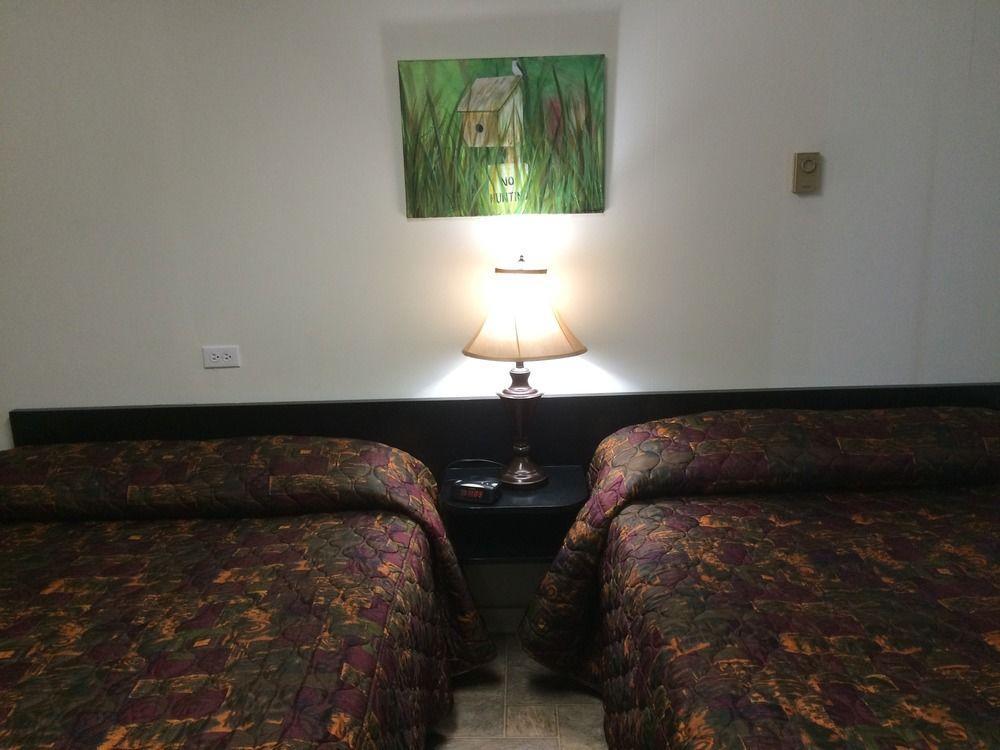 Creston Valley Motel Екстериор снимка