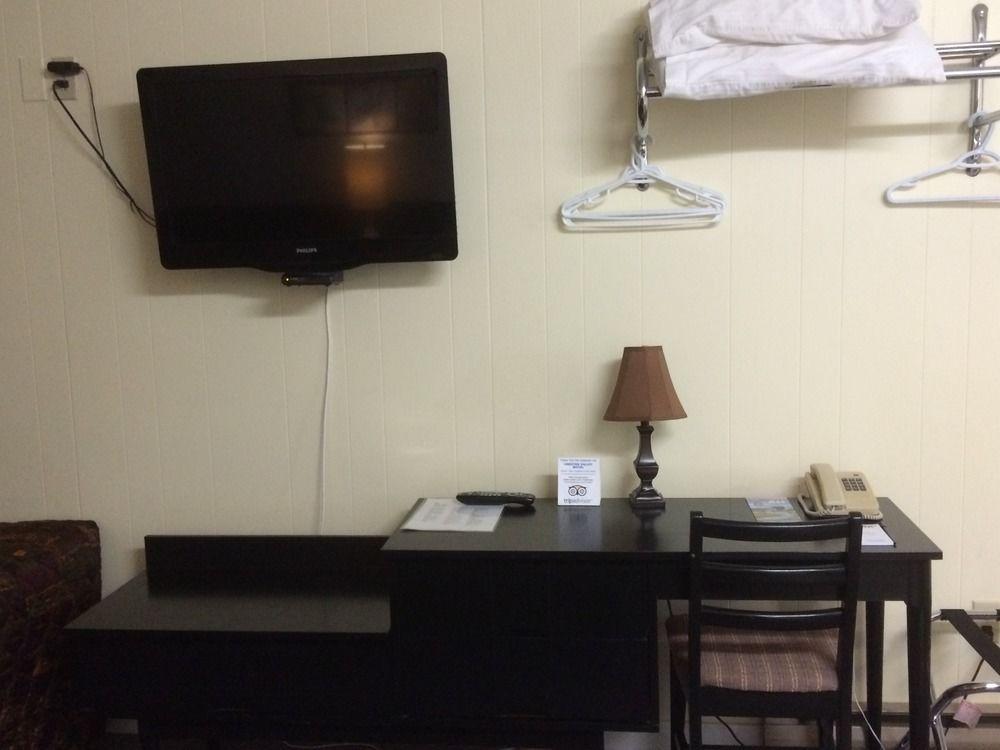 Creston Valley Motel Екстериор снимка