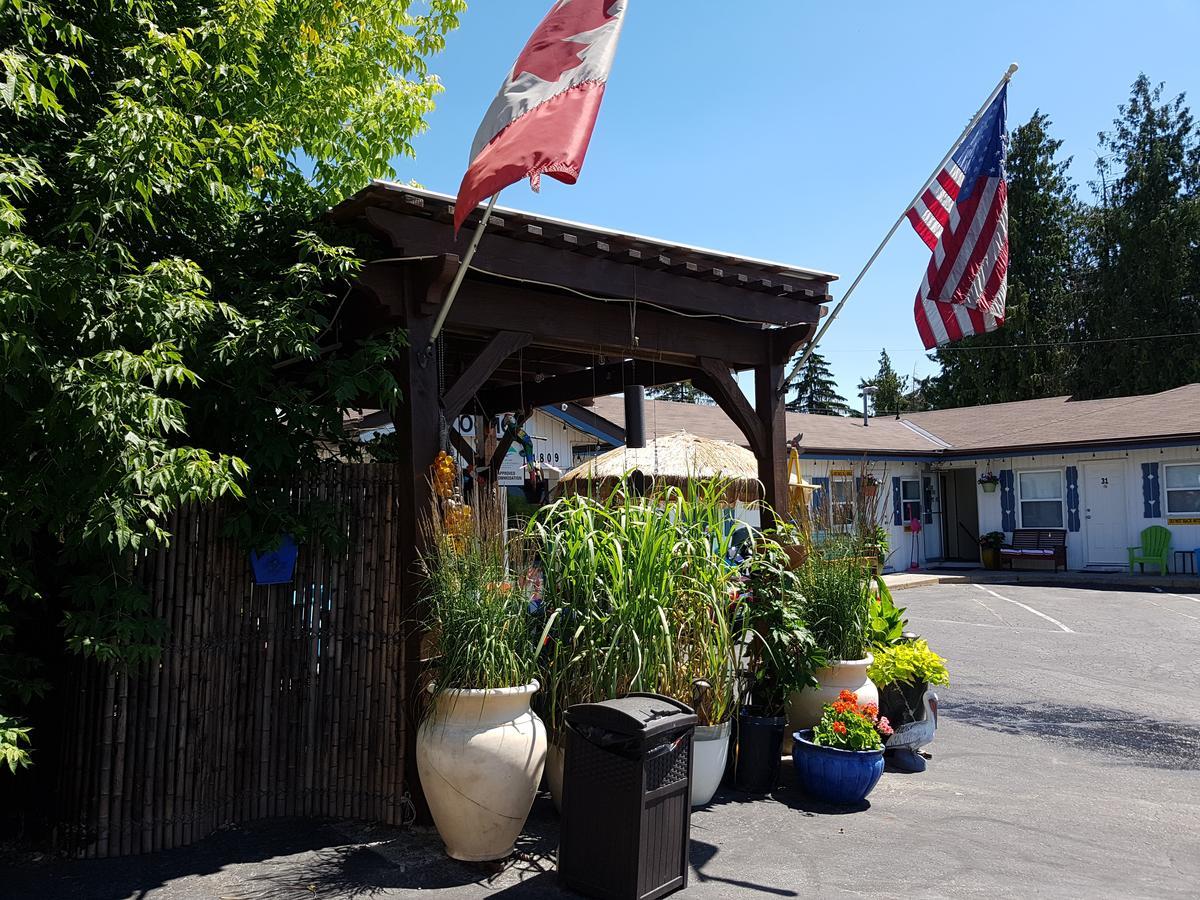 Creston Valley Motel Екстериор снимка